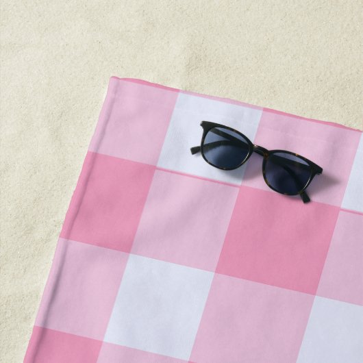 Modern Preppy Gingham Strandtuch (Beispiel)