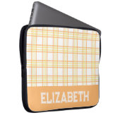 Modern Preppy Plaid Varsity Font Orange Yellow Laptopschutzhülle (Vorne Rechts)