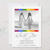 Modern Pride Rainbow Flag Lesbian Gay Wedding Save The Date (Vorderseite)