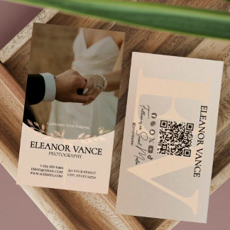 Modern Professional Minimalist Monogrammed Logo Visitenkarte