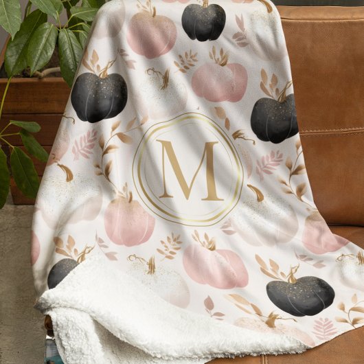Modern Pumpkin Monogram - Personalisiert Initial Sherpadecke