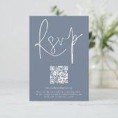 Modern QR Code Script Wedding Dusty Blue RSVP Card Einladung (Stehend Vorderseite)