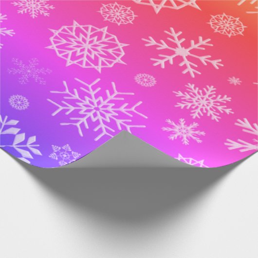 Modern Rainbow Snowflakes Weihnachtswrapper Geschenkpapier (Ecke)