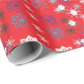 Modern Red Christmas Holiday Snowflake Muster Geschenkpapier (Rolleneckpunkt)