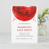 Modern Red Disco Ball Last Disco Bridal Shower Einladung (Stehend Vorderseite)