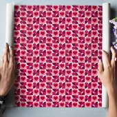 Modern Red Pink Geometric Love Heart Pattern Geschenkpapier