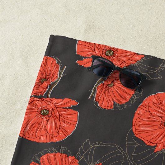 Modern Red Poppy Muster Monogram on Slate Gray Strandtuch (Beispiel)