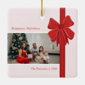 Modern Red Ribbon Bow Wrap Photo Christmas Keramikornament (Rückseite)