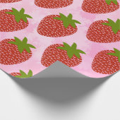 Modern Red Strawberry Pattern Pink Wasserfarbe Geschenkpapier (Ecke)