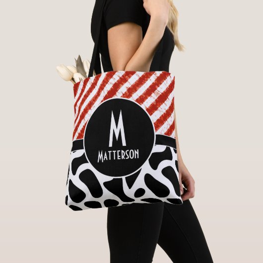 Modern Red White Black Muster Monogram Custom Tasche (Von Nahem)