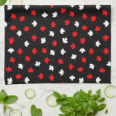 Modern Red White Canada Mapsleaf Black Pattern Geschirrtuch (Gefaltet)