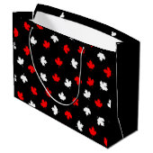 Modern Red White Canada Mapsleaf Black Pattern Große Geschenktüte (Rückseite Schrägansicht)