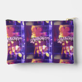 Modern Retro Hollywood Filmmaker in Pink Zubehörtasche (Rückseite)