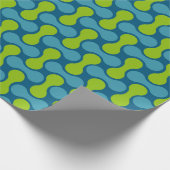Modern Retro Link Pattern in Blue and Green Geschenkpapier (Ecke)