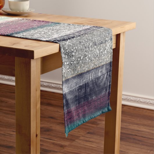 Modern rosa Blauer Glitzer Pinselstriche Farbe Far Mittelgroßer Tischläufer (Beispiel)