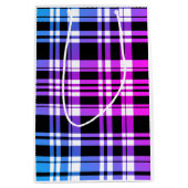 Modern rosa blaues kariertes Muster Mittlere Geschenktüte (Vorderseite)