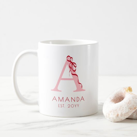 Modern rosa Einfache Initial Chic Bow Girly Monogr Kaffeetasse (Mit Donut)