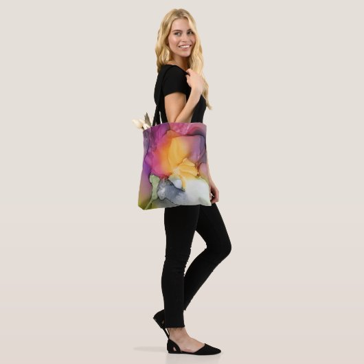Modern rosa Floral Tasche (Am Model)