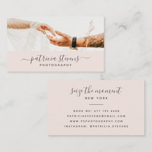 Modern rosa Fotografie Drehbuch Typografie Foto Visitenkarte (Vorne/Hinten)