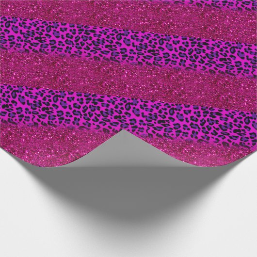 Modern rosa Lila Glitzer Leopard Geschenkpapier (Ecke)