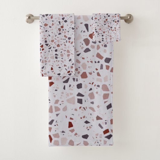 Modern rosa Terrazzo Print Pattern Badhandtuch Set (Insitu)