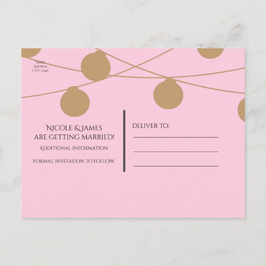 Modern rosa und goldene String-Leuchten Save the D Ankündigungspostkarte (Rückseite)