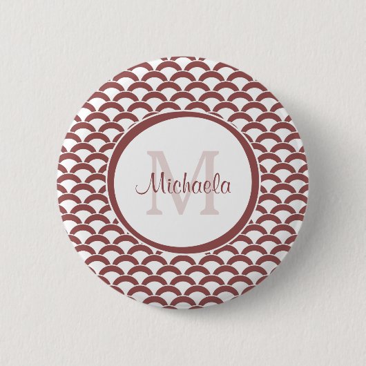 Modern Rosy Brown White Scallops Monogramm und Nam Button (Vorderseite)