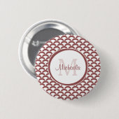 Modern Rosy Brown White Scallops Monogramm und Nam Button (Vorne & Hinten)
