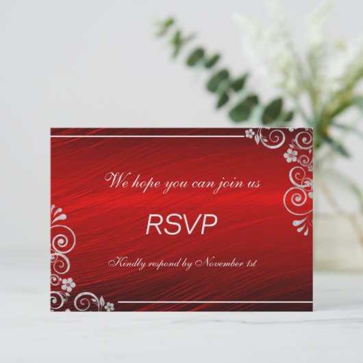 Modern Ruby Red Silver Grey Floral Wedding RSVP (Stehend Vorderseite)