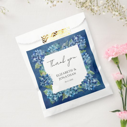 Modern Rustic Blue Hydrangeas Floral Wedding Geschenktütchen (Versiegelt)