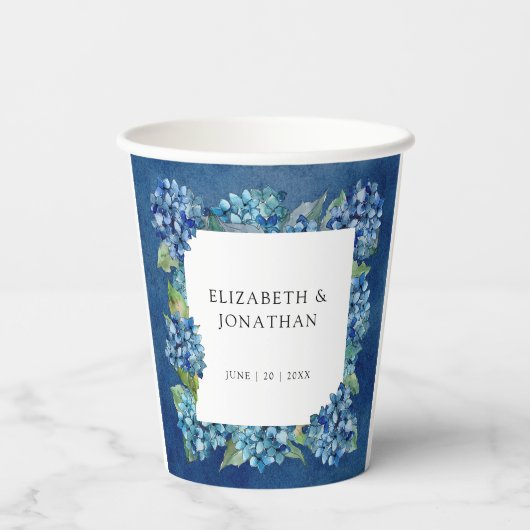 Modern Rustic Blue Hydrangeas Floral Wedding Pappbecher (Rückseite)