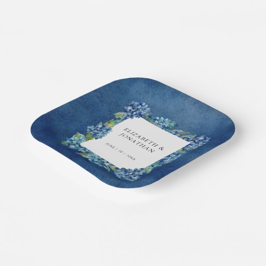 Modern Rustic Blue Hydrangeas Floral Wedding Pappteller (Gewinkelt)
