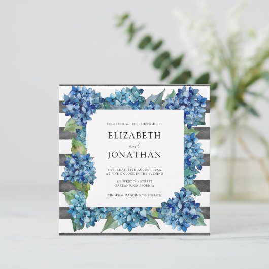Modern Rustic Gray Blue Hydrangeas Striped Wedding Einladung (Stehend Vorderseite)