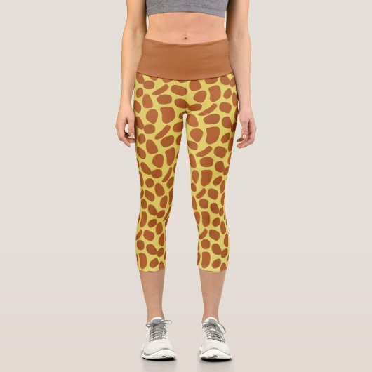 Modern Safari Wildtiergiraffe Skin Pattern Capri Leggings (Vorderseite)