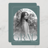 Modern Sage Green Arch Graduation Announcement Ankündigung (Vorne/Hinten)