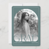 Modern Sage Green Arch Graduation Announcement Ankündigung (Vorderseite)