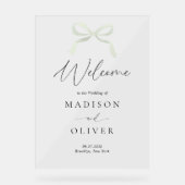 Modern Sage Green Bow Monogram Wedding Welcome Acrylschild (Vorderseite)