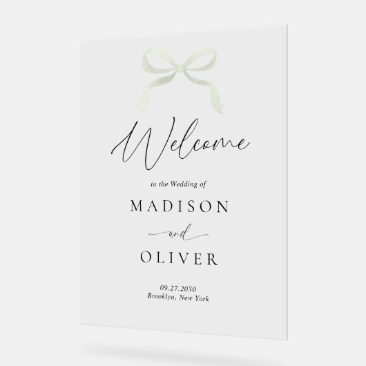 Modern Sage Green Bow Monogram Wedding Welcome Acrylschild (Winkel)