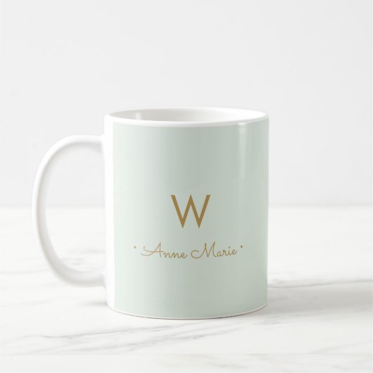 Modern Sage Green Gold Script Monogram Kaffeetasse (Links)