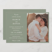 Modern Sage Green Photo Wedding Invitation Einladung (Vorne/Hinten)