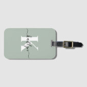 Modern Sage Green Script Monogram Gepäckanhänger (Vorderseite (Horizontal))