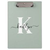 Modern Sage Green Script Monogram Klemmbrett (Vorderseite)