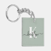 Modern Sage Green Script Monogram Schlüsselanhänger (Vorderseite links)