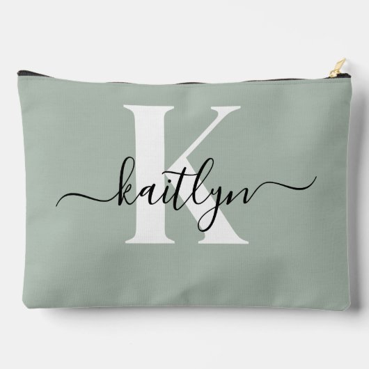 Modern Sage Green Script Monogram Zubehörtasche (Rückseite)