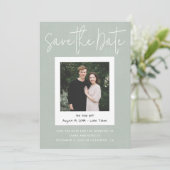 Modern Sage Green Snapshot Photo Save the Date Einladung (Stehend Vorderseite)
