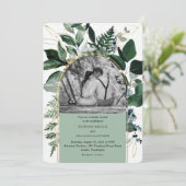 Modern Sage Green Watercolor Blätter Foto Hochzeit Einladung (Stehend Vorderseite)