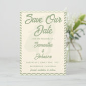 Modern Sage Green Wavy Stripe QR Code Photo Save The Date (Stehend Vorderseite)