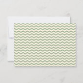 Modern Sage Green Wavy Stripe Wedding RSVP Karte (Rückseite)