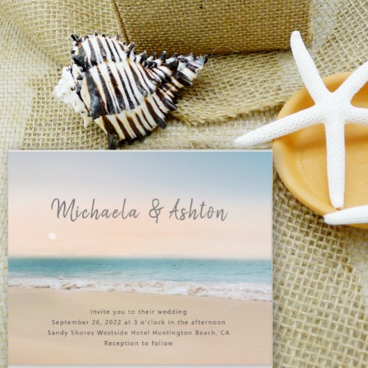 Modern Sandy Beach Hochzeitseinladung Postkarte