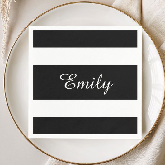 Modern Schwarz-Weiß-Streifen Name Serviette